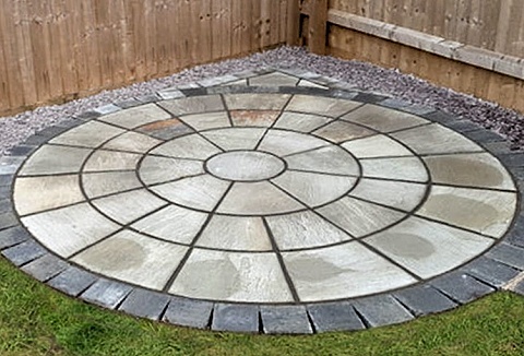 Link to the Chessington Garden Centre website